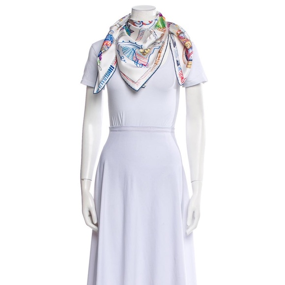 Hermès Chevaloscope Silk Scarf 90 - Picture 11 of 11